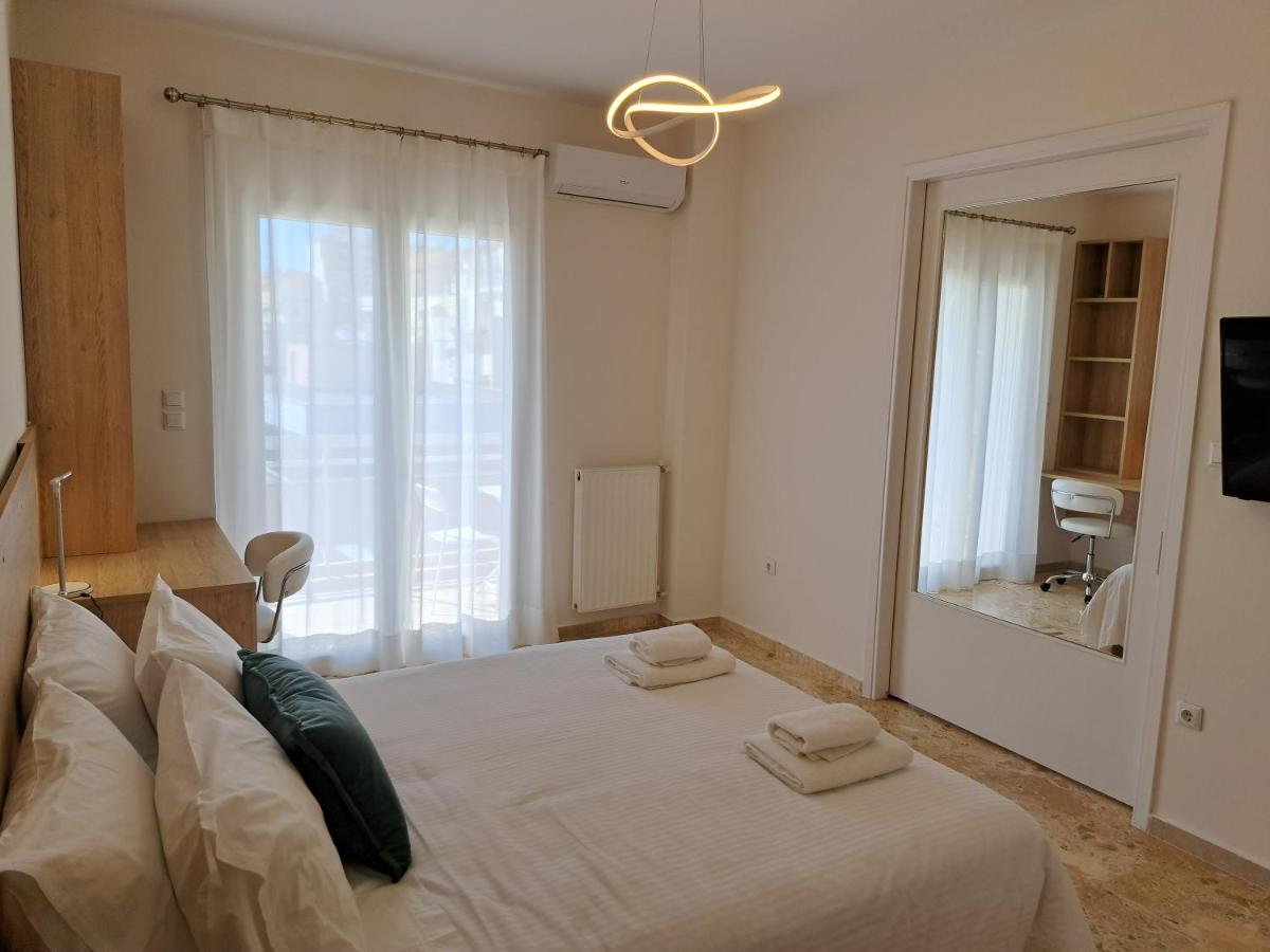 Luxury Suite Patras Eksteriør billede